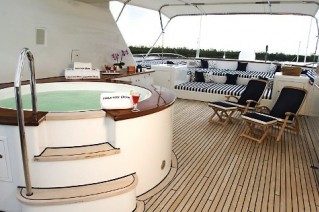 TIME FOR US - Sundeck And Jacuzzi